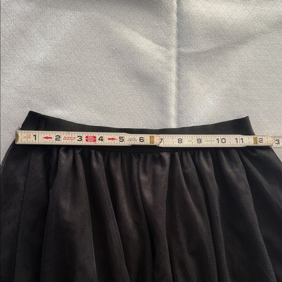 Guess Black Tulle Starry Skirt with lining. Size 16. - Picture 7 of 9
